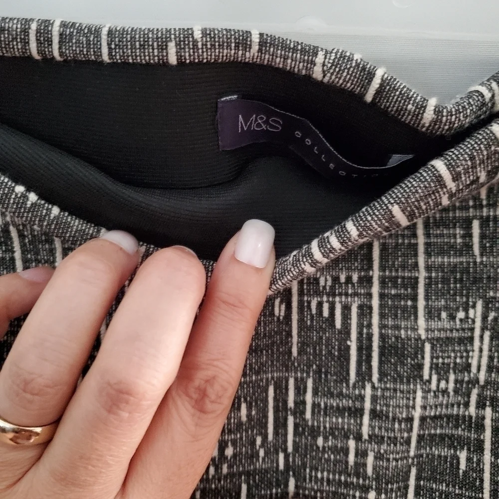M&S Collection A Line Stripes Gray Pencil skirt Size 10